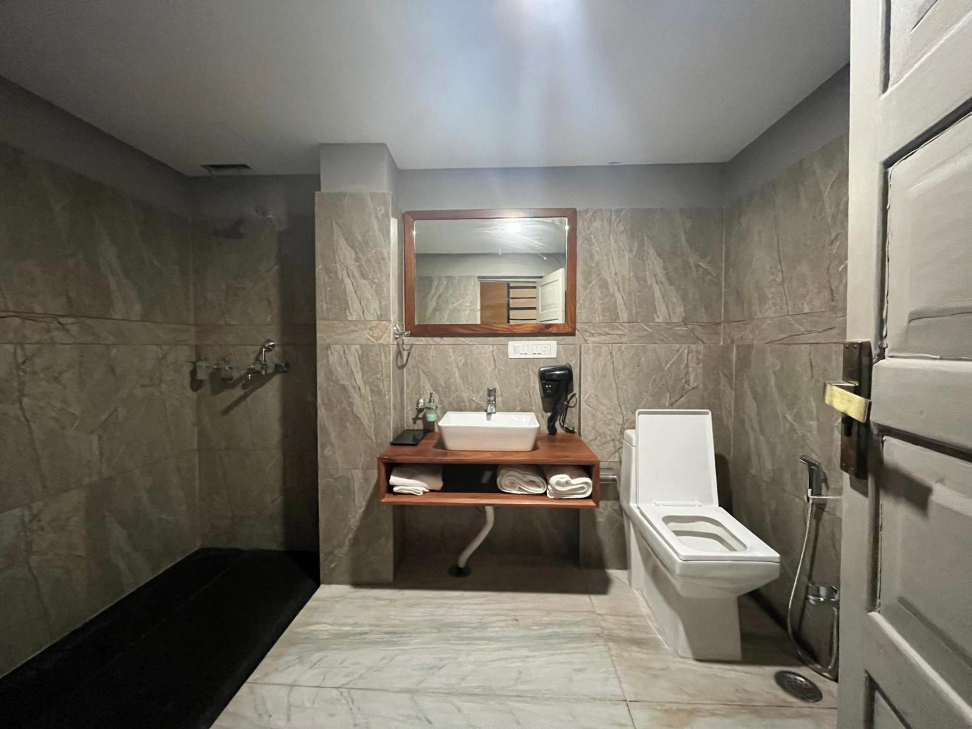 Nkaasa Hotel Personal Suites Raxaul Extérieur photo